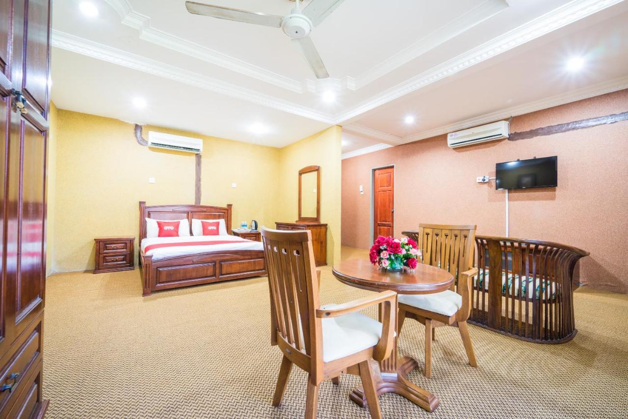 Terap Inn Kampong Raja Exterior foto